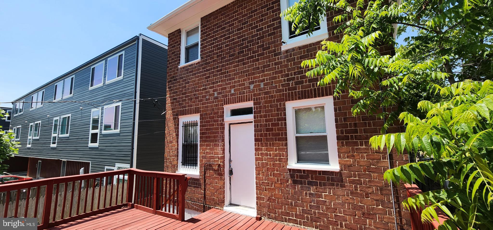 LAURAVILLE HISTORIC DISTRICT - Residential