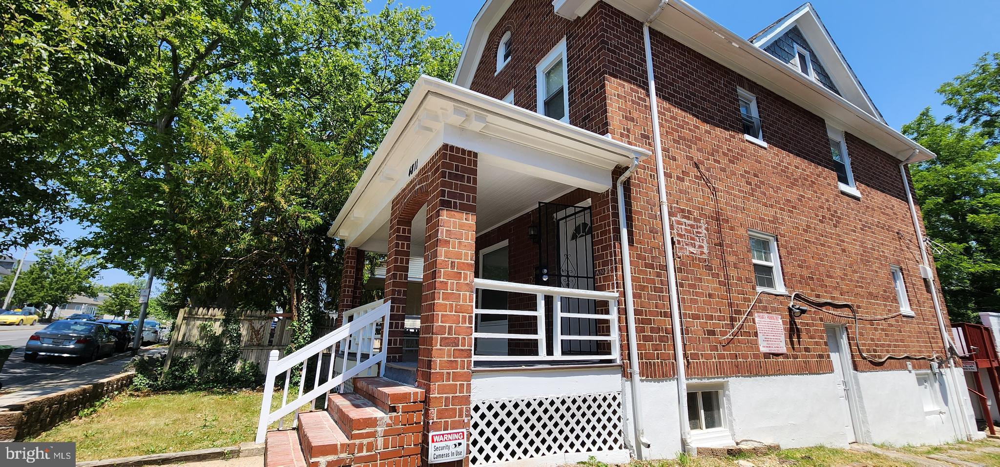 LAURAVILLE HISTORIC DISTRICT - Residential