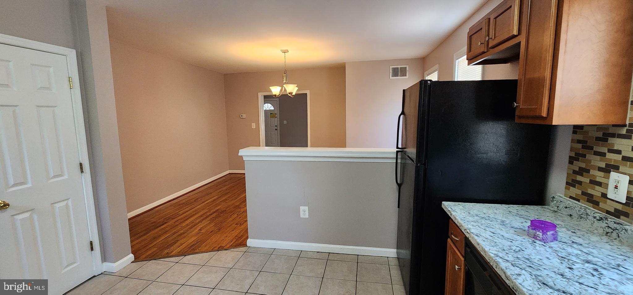 LAURAVILLE HISTORIC DISTRICT - Residential