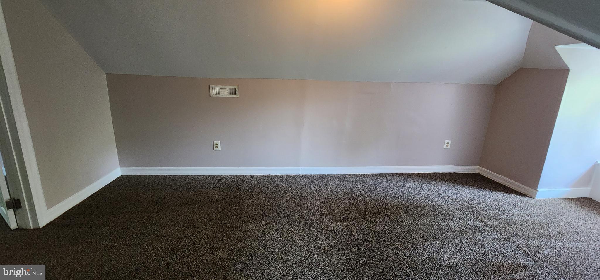 LAURAVILLE HISTORIC DISTRICT - Residential