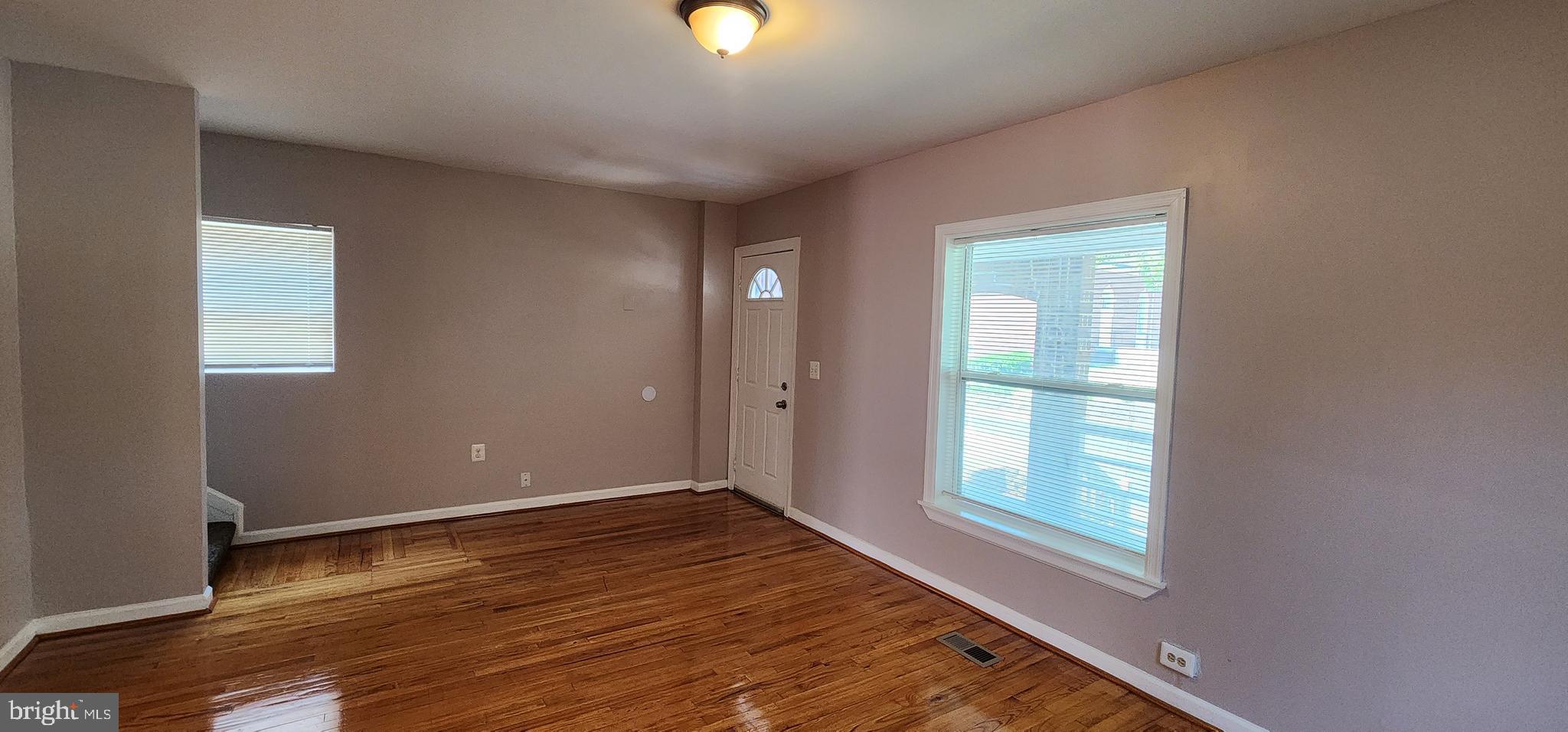 LAURAVILLE HISTORIC DISTRICT - Residential