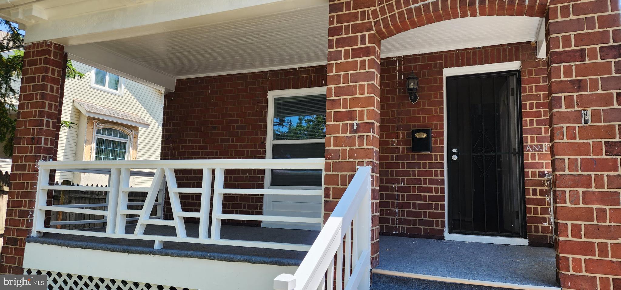 LAURAVILLE HISTORIC DISTRICT - Residential