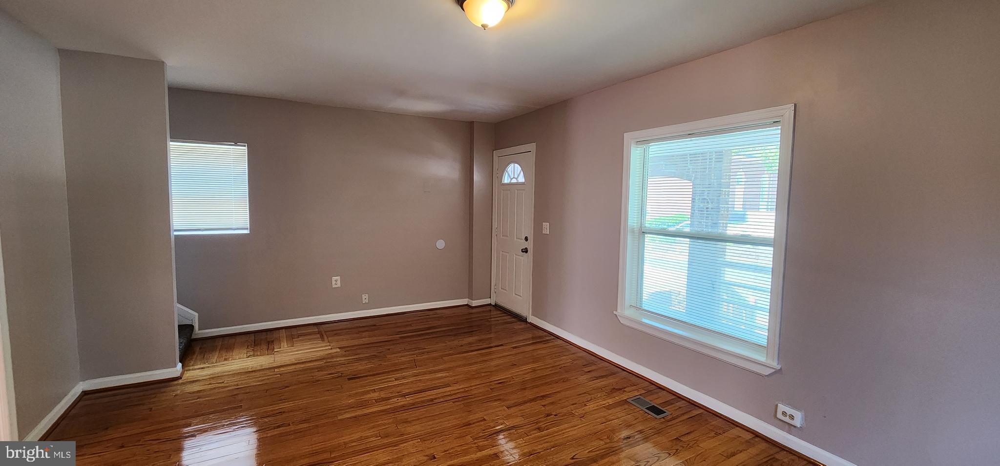 LAURAVILLE HISTORIC DISTRICT - Residential