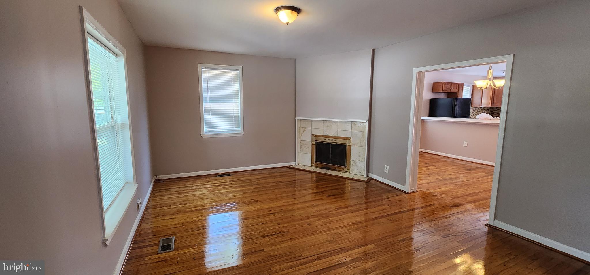 LAURAVILLE HISTORIC DISTRICT - Residential