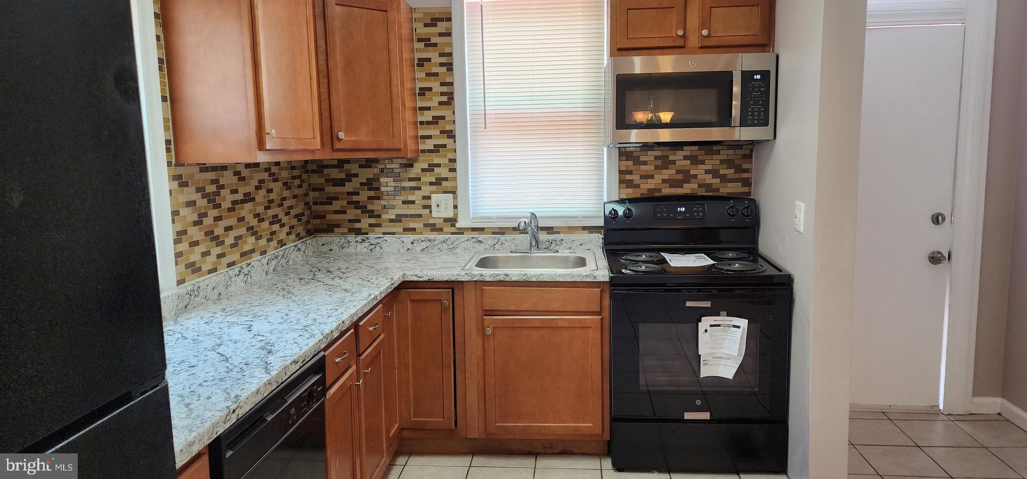 LAURAVILLE HISTORIC DISTRICT - Residential