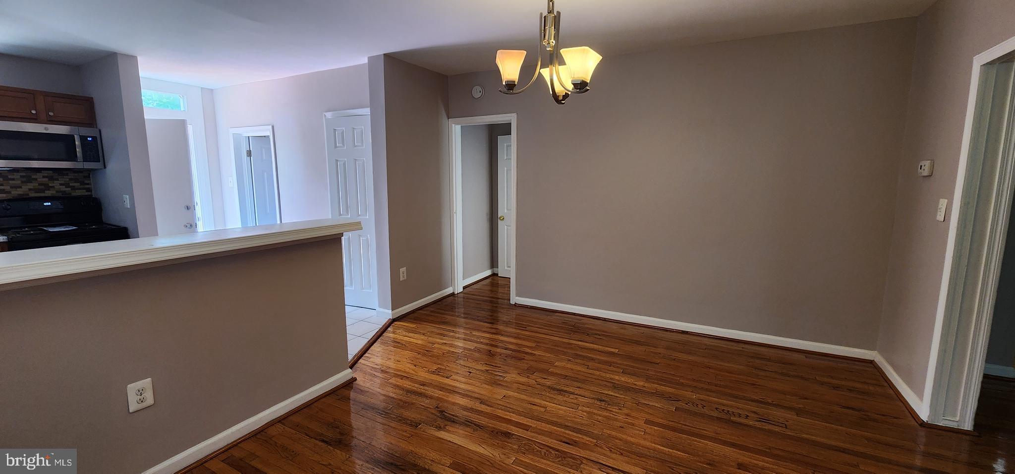 LAURAVILLE HISTORIC DISTRICT - Residential