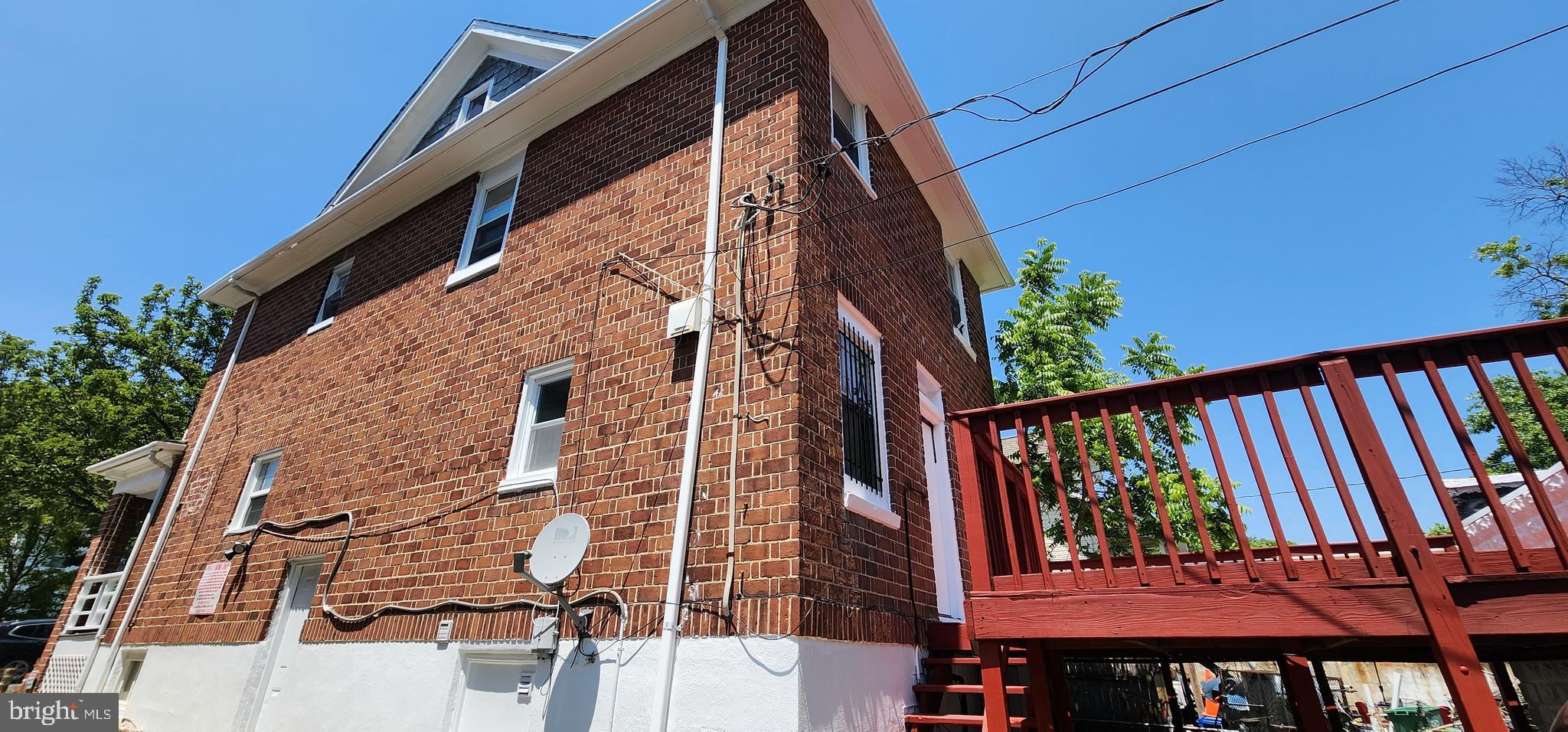 LAURAVILLE HISTORIC DISTRICT - Residential