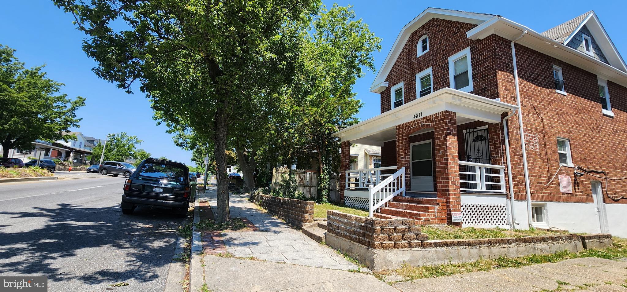 LAURAVILLE HISTORIC DISTRICT - Residential