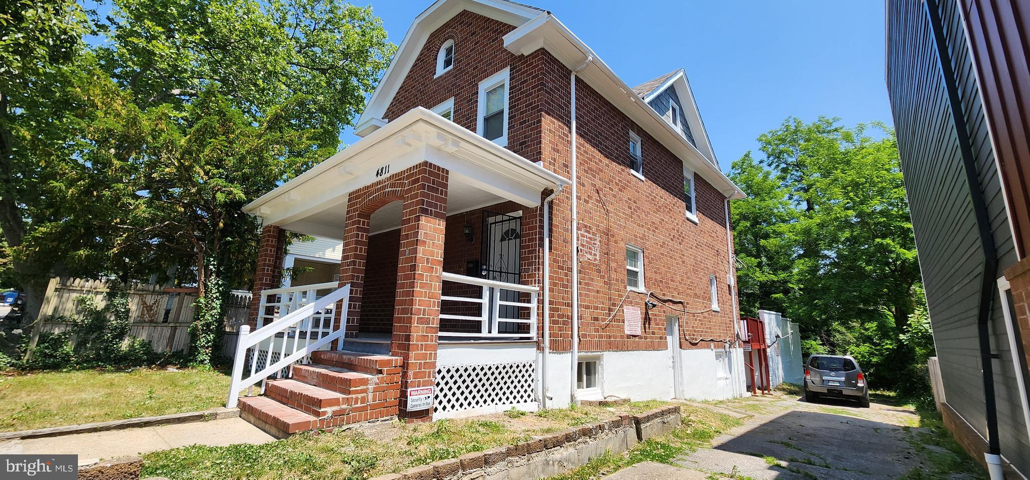 LAURAVILLE HISTORIC DISTRICT - Residential