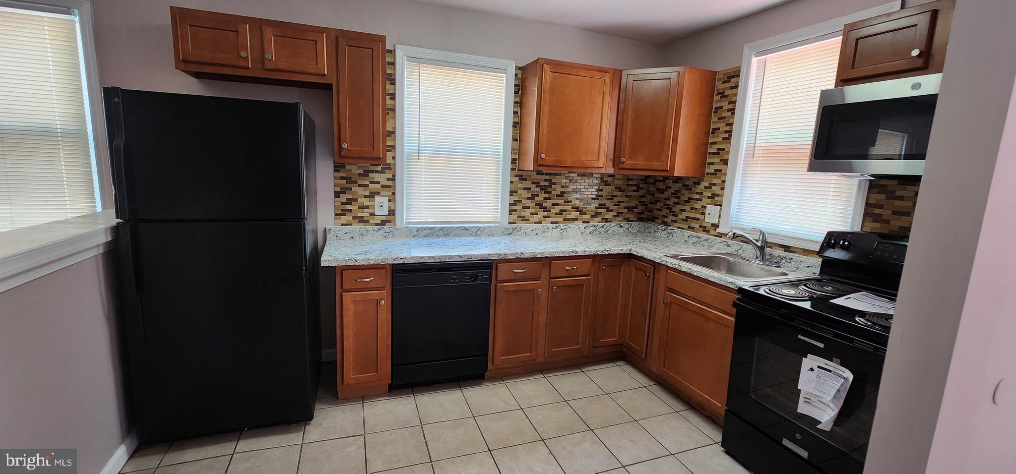 LAURAVILLE HISTORIC DISTRICT - Residential