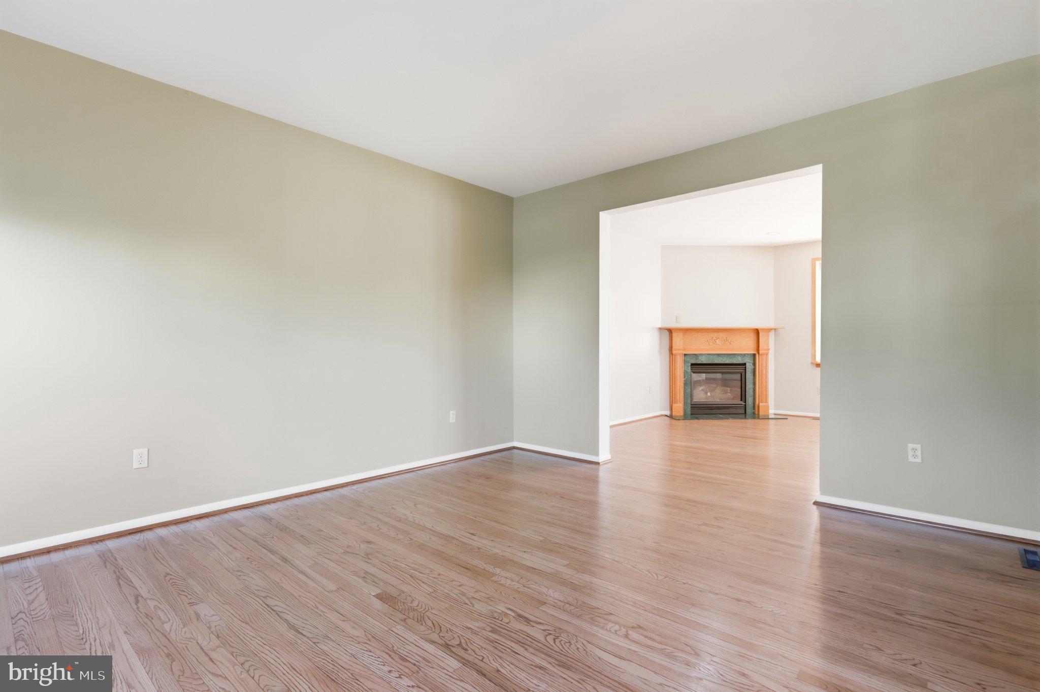 1062 KINGSCOTE DRIVE