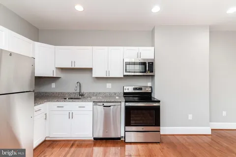 MLS: MDBA2161288