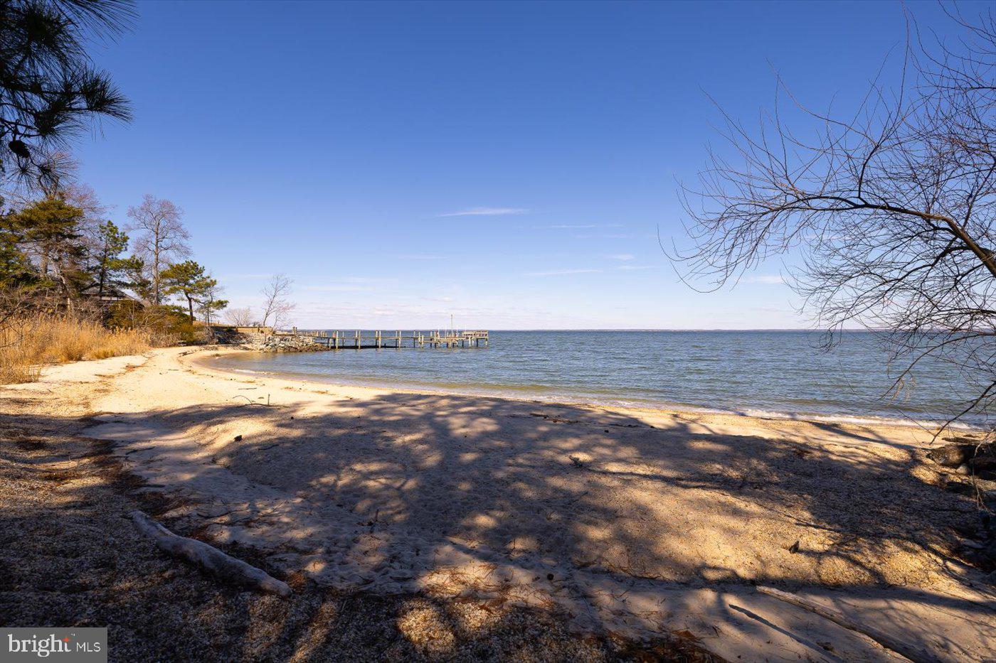 CABIN POINT / GLEBE HARBOR - Residential
