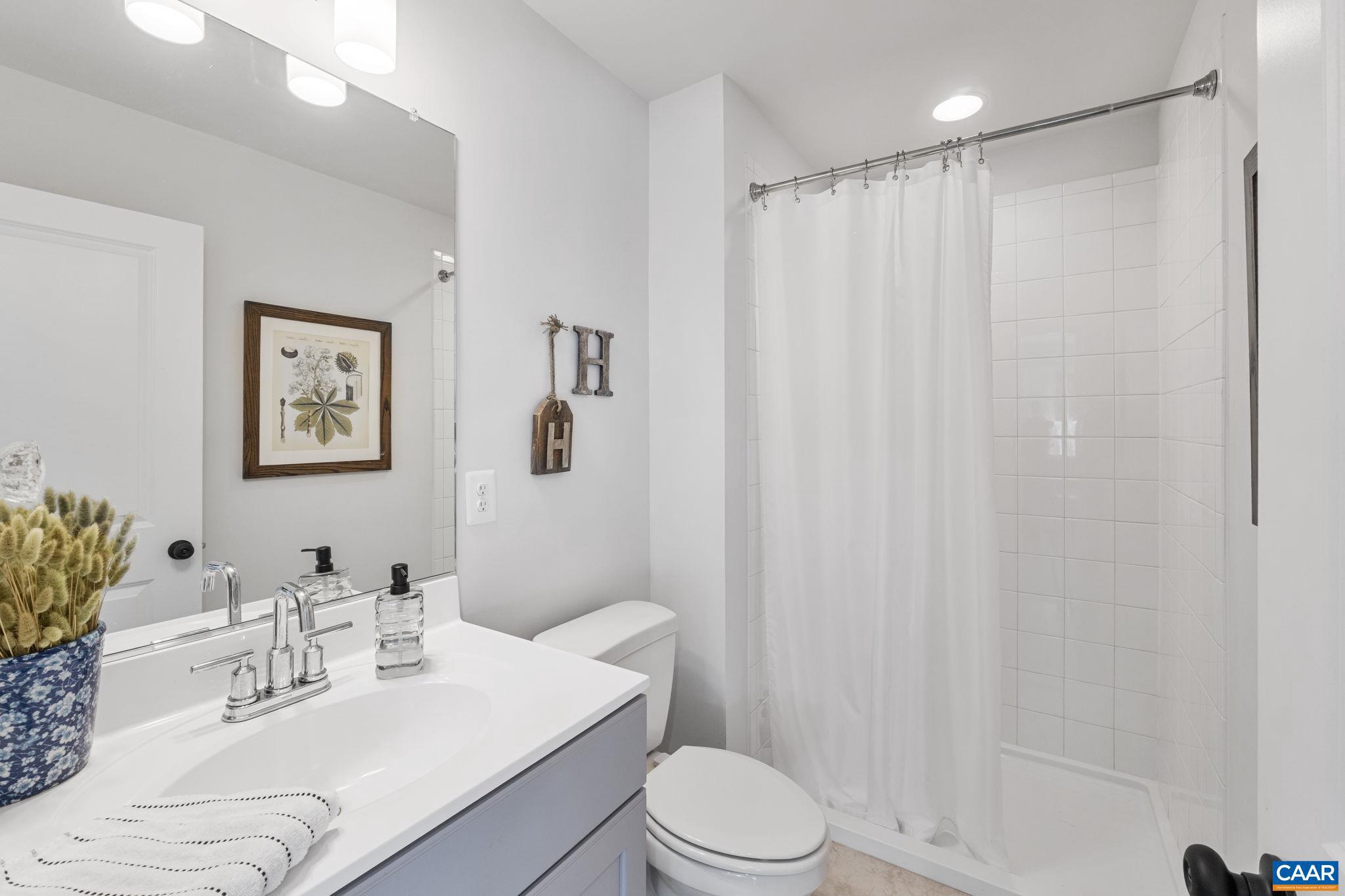 MEADOW BROOK - Residential