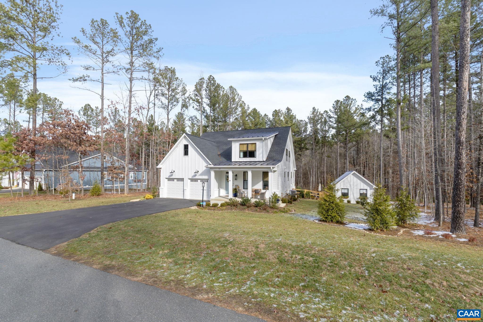 MEADOW BROOK - Residential