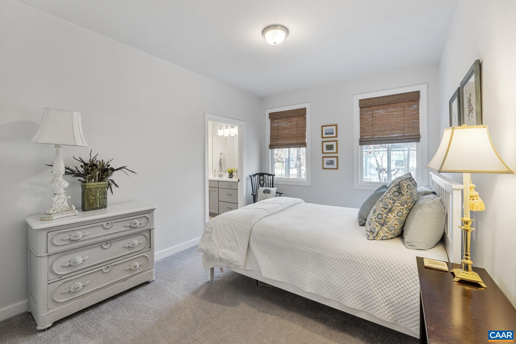 MEADOW BROOK - Residential