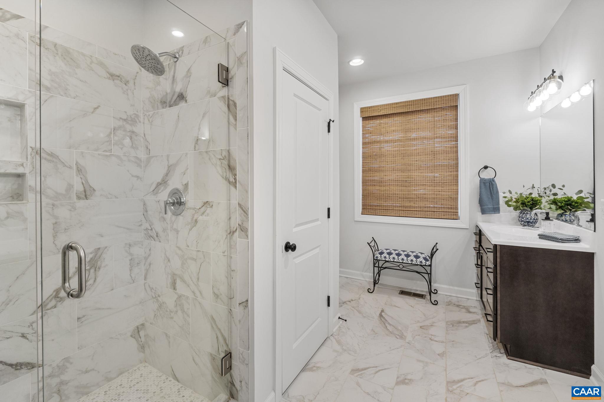 MEADOW BROOK - Residential