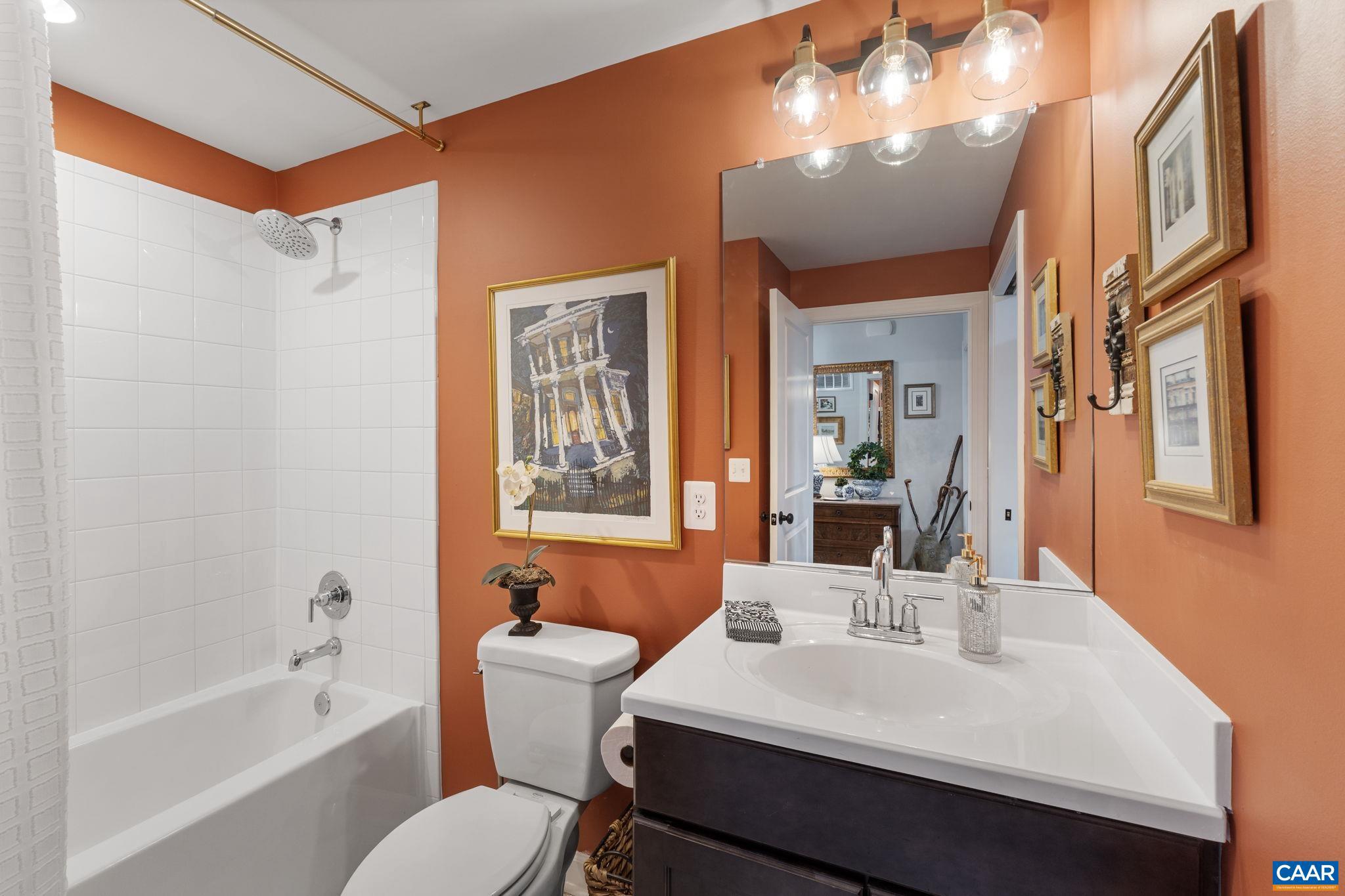 MEADOW BROOK - Residential