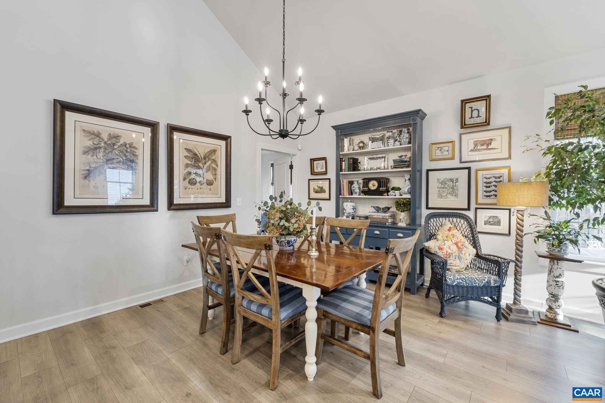 MEADOW BROOK - Residential