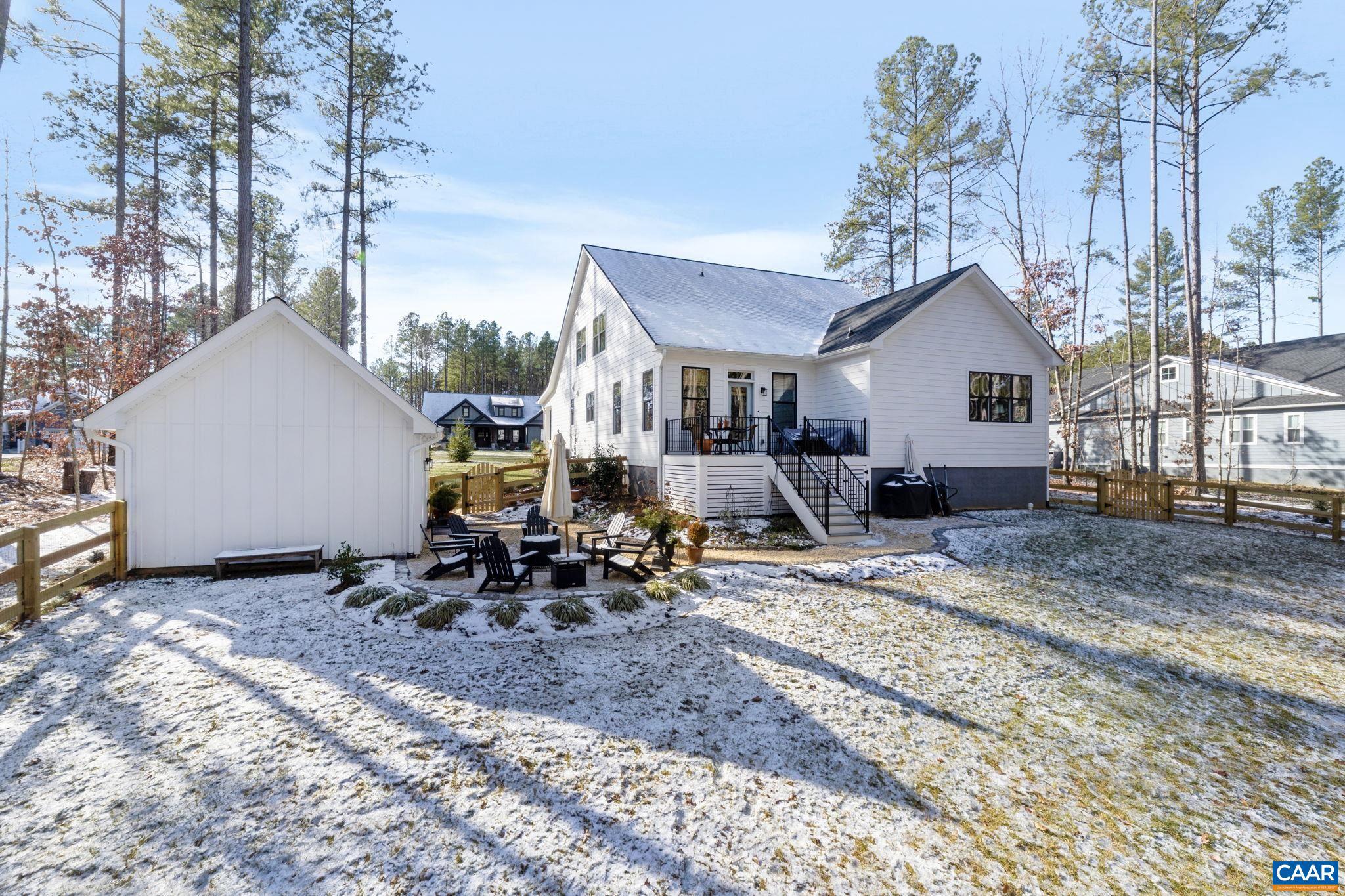 MEADOW BROOK - Residential