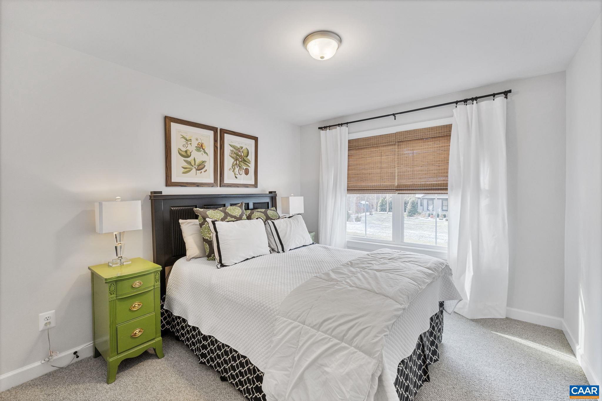 MEADOW BROOK - Residential