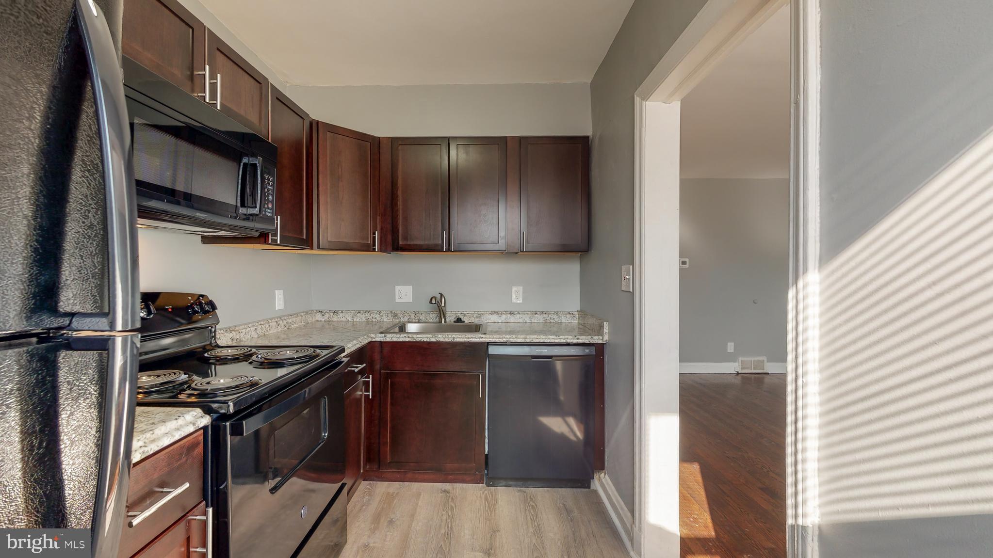 RAMBLEWOOD - Residential