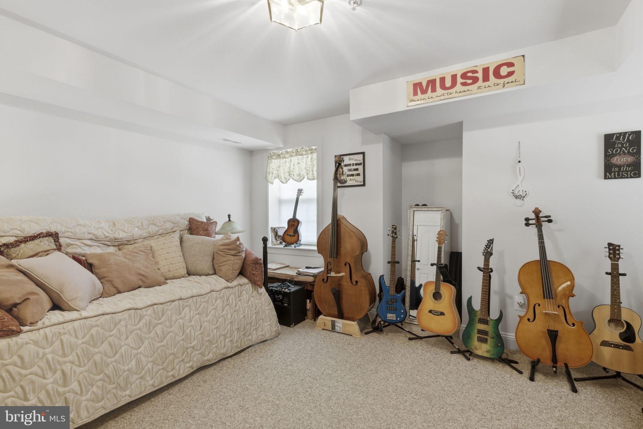 COLESVILLE OUTSIDE - Residential