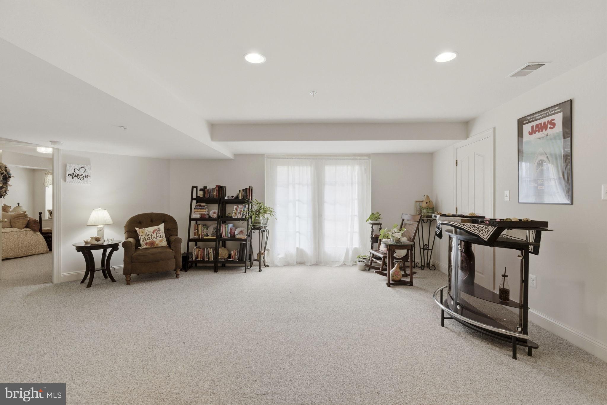 COLESVILLE OUTSIDE - Residential