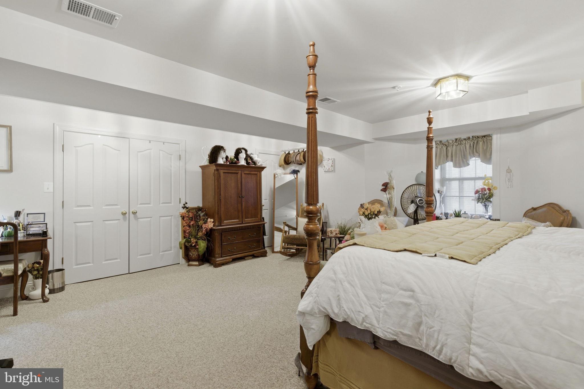 COLESVILLE OUTSIDE - Residential