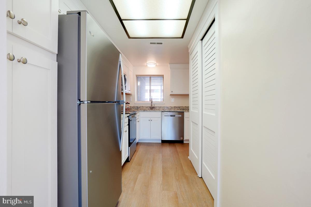 ROSSMOOR MUTUAL #14 - Residential