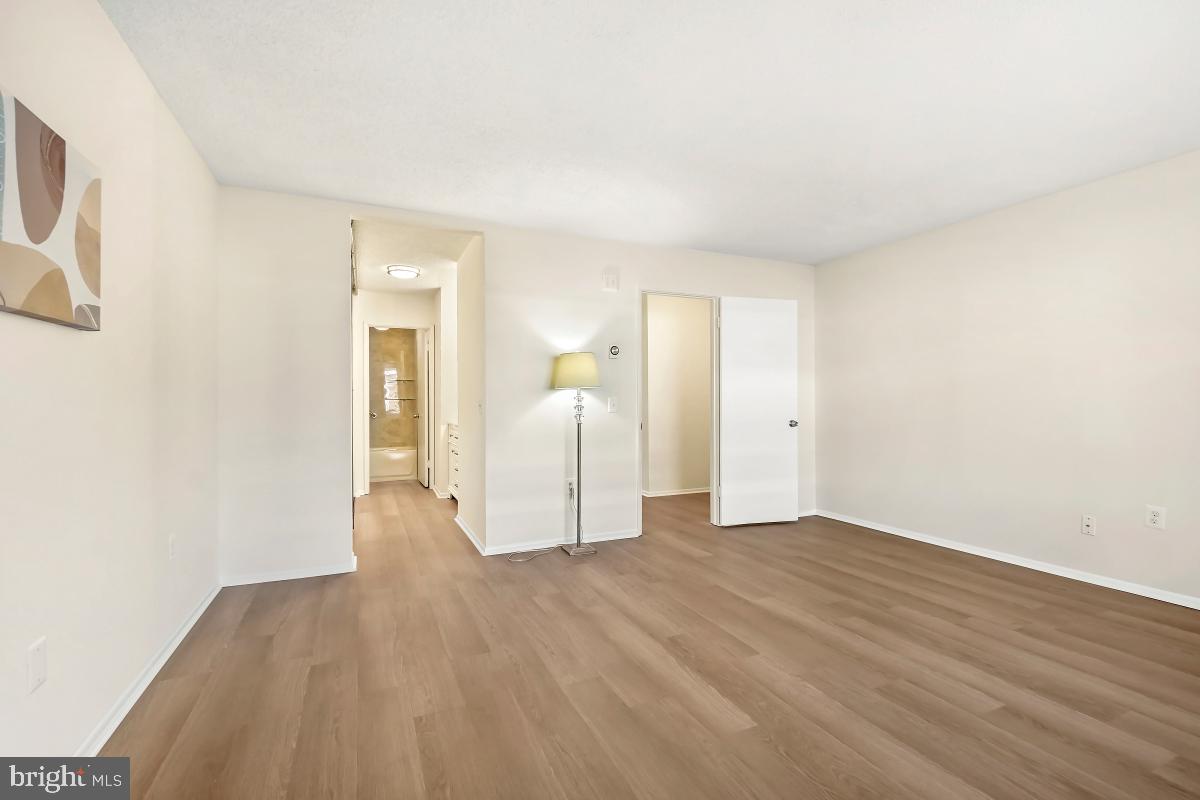 ROSSMOOR MUTUAL #14 - Residential