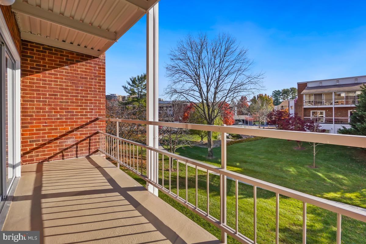 ROSSMOOR MUTUAL #14 - Residential