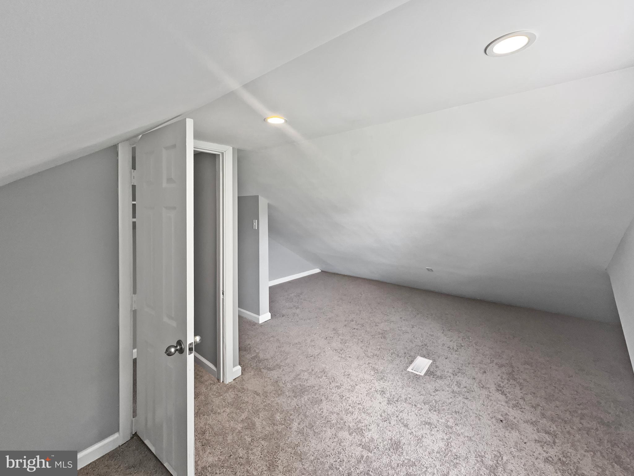 UPPER FALLS - Residential