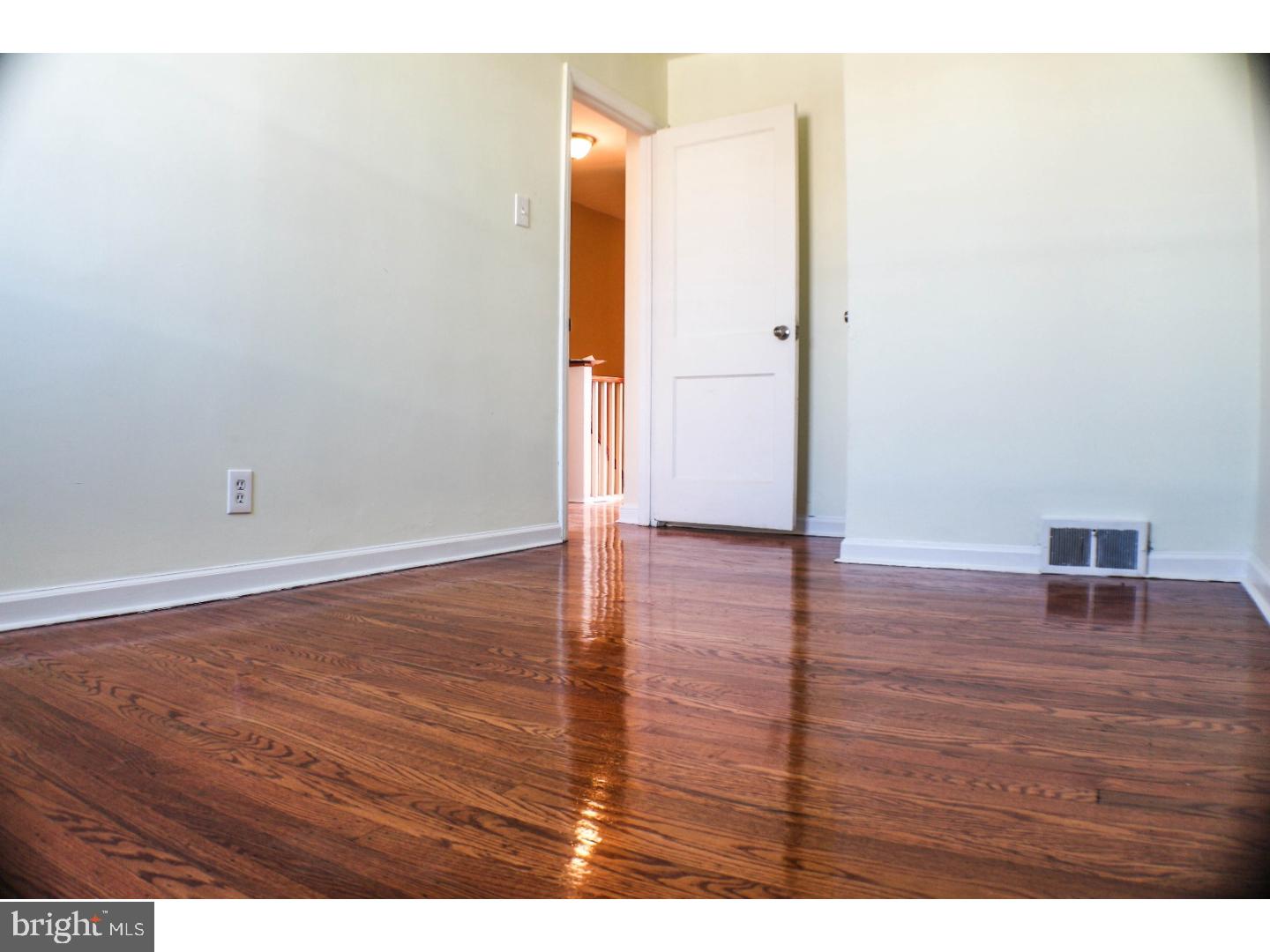 LAWNDALE - Residential