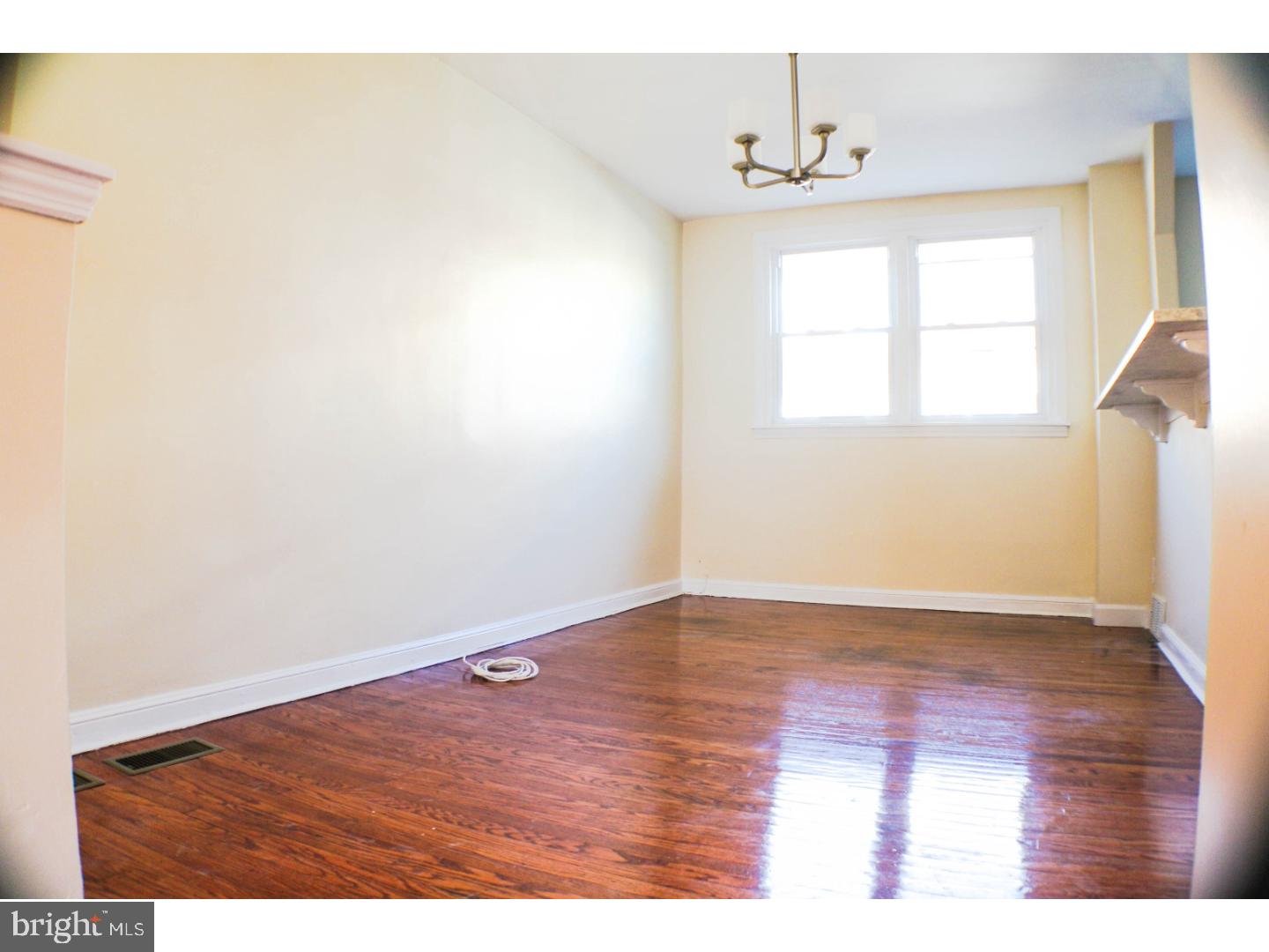 LAWNDALE - Residential