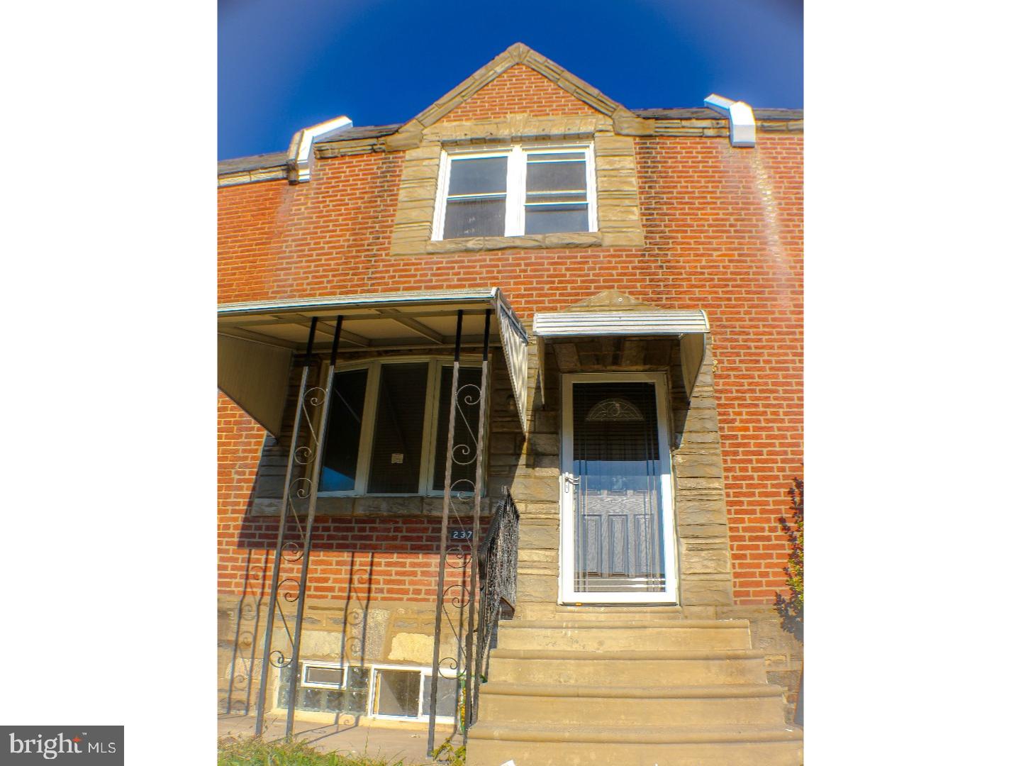 LAWNDALE - Residential