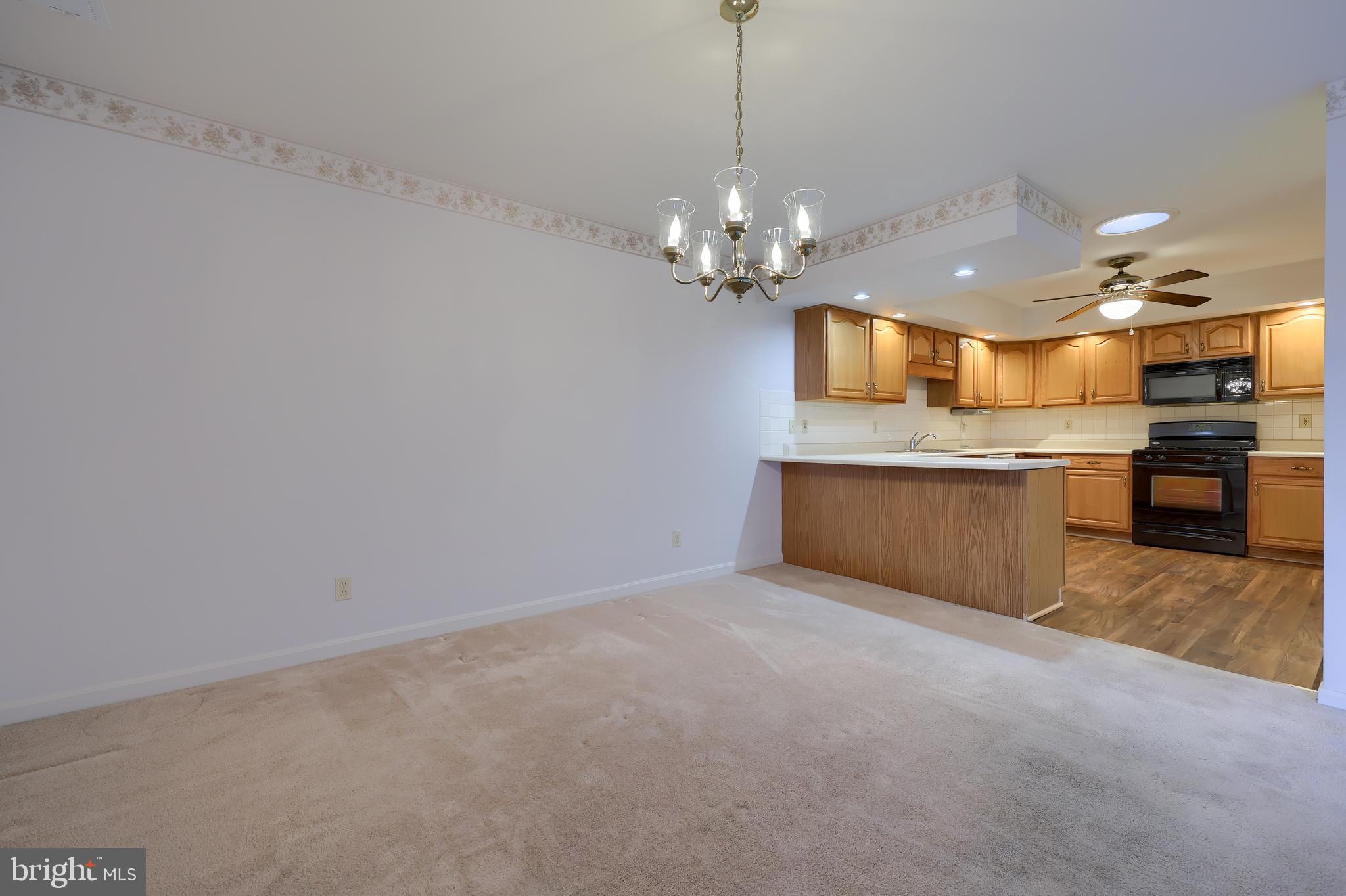 LONGSTOWN VILLAGE - Residential