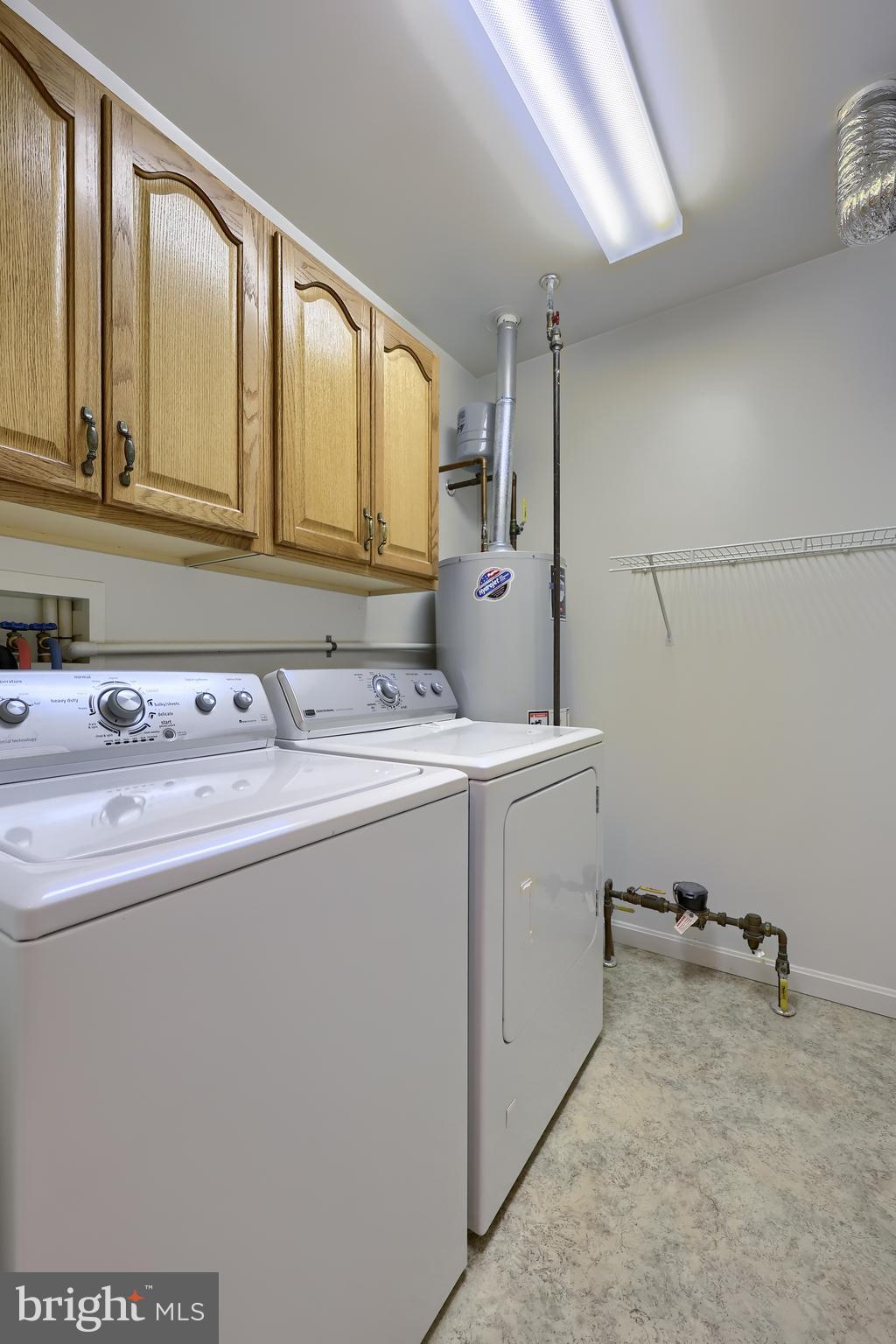 LONGSTOWN VILLAGE - Residential