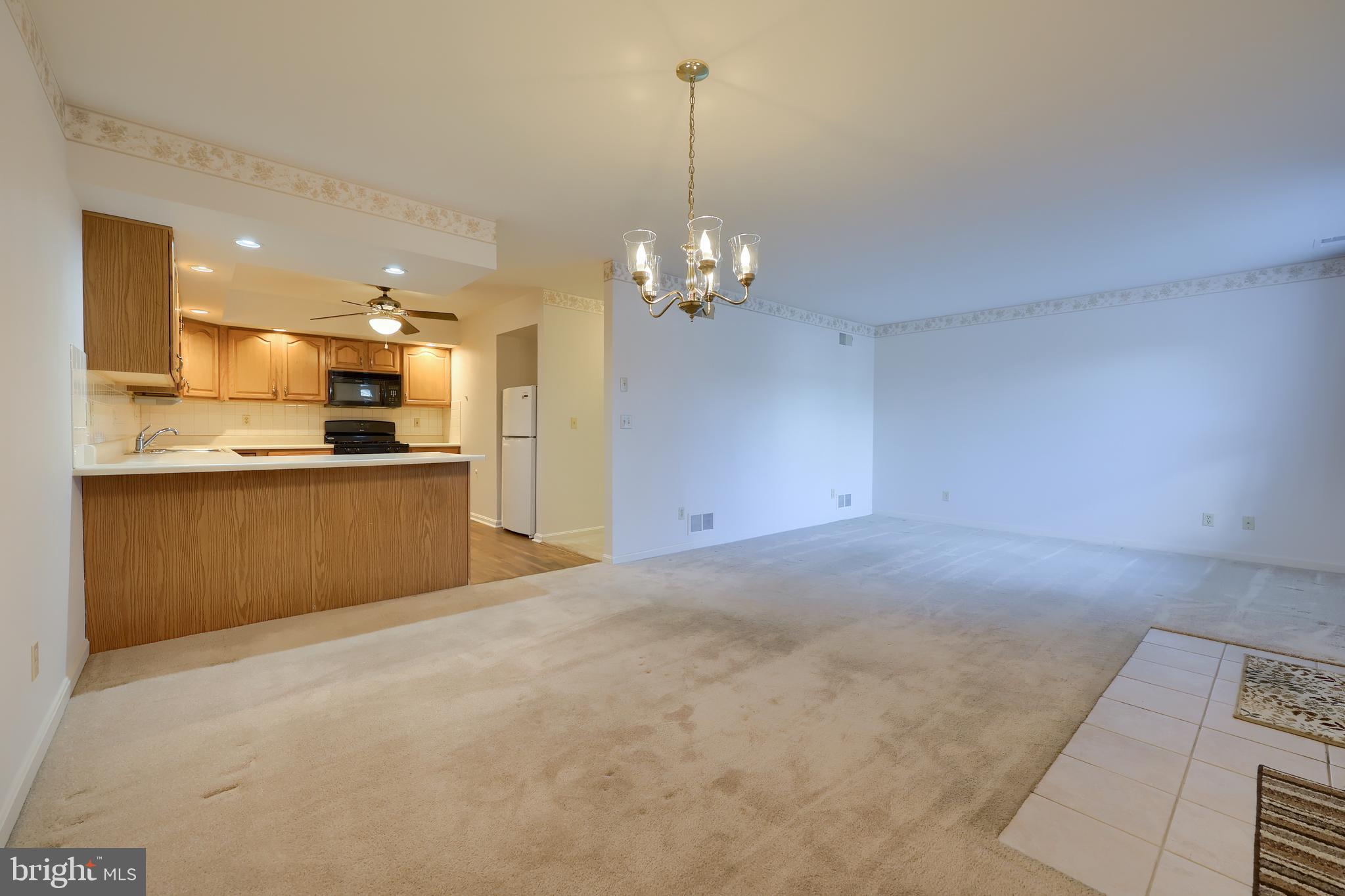 LONGSTOWN VILLAGE - Residential