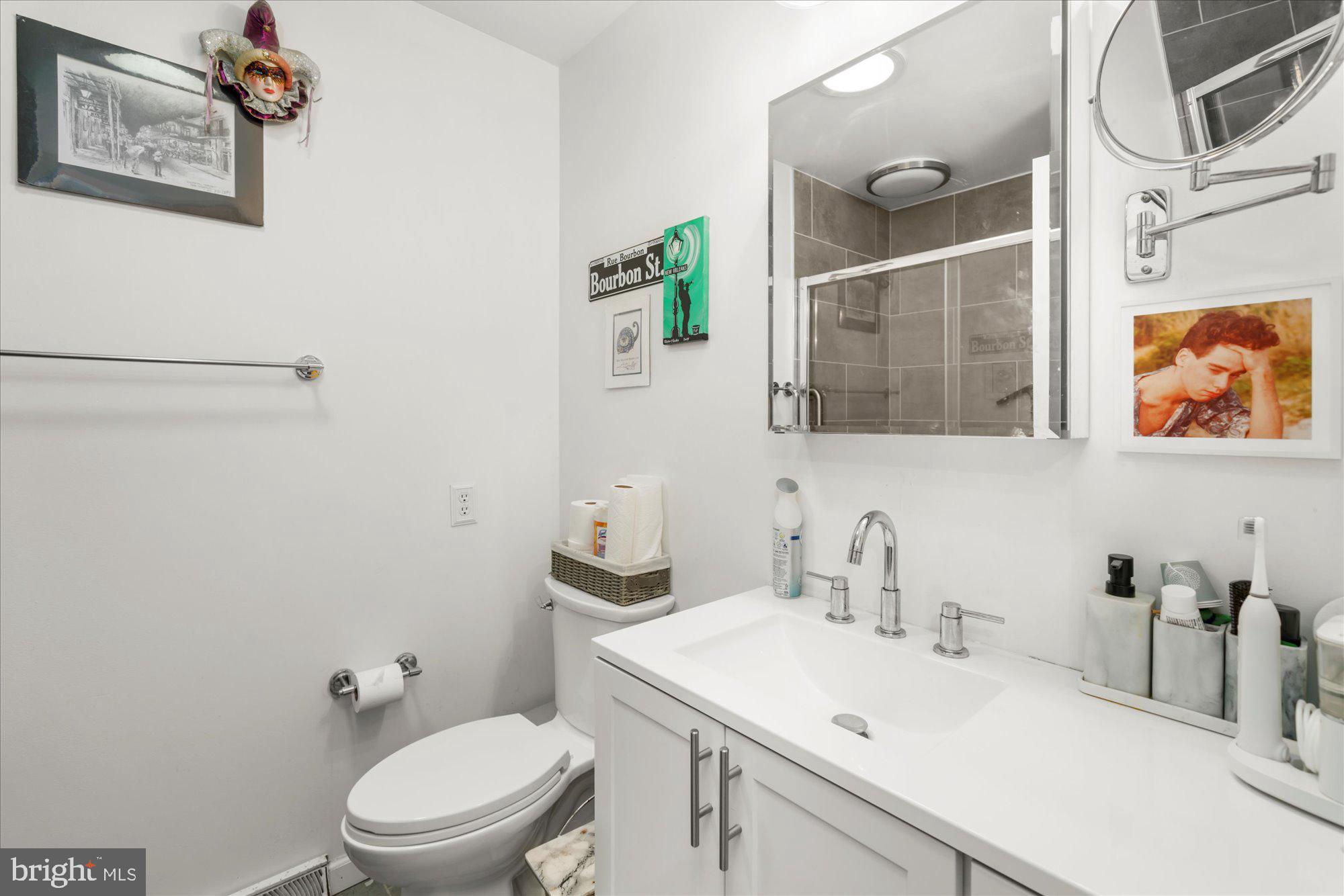 BRECKNOCK TOWNSHIP - Residential