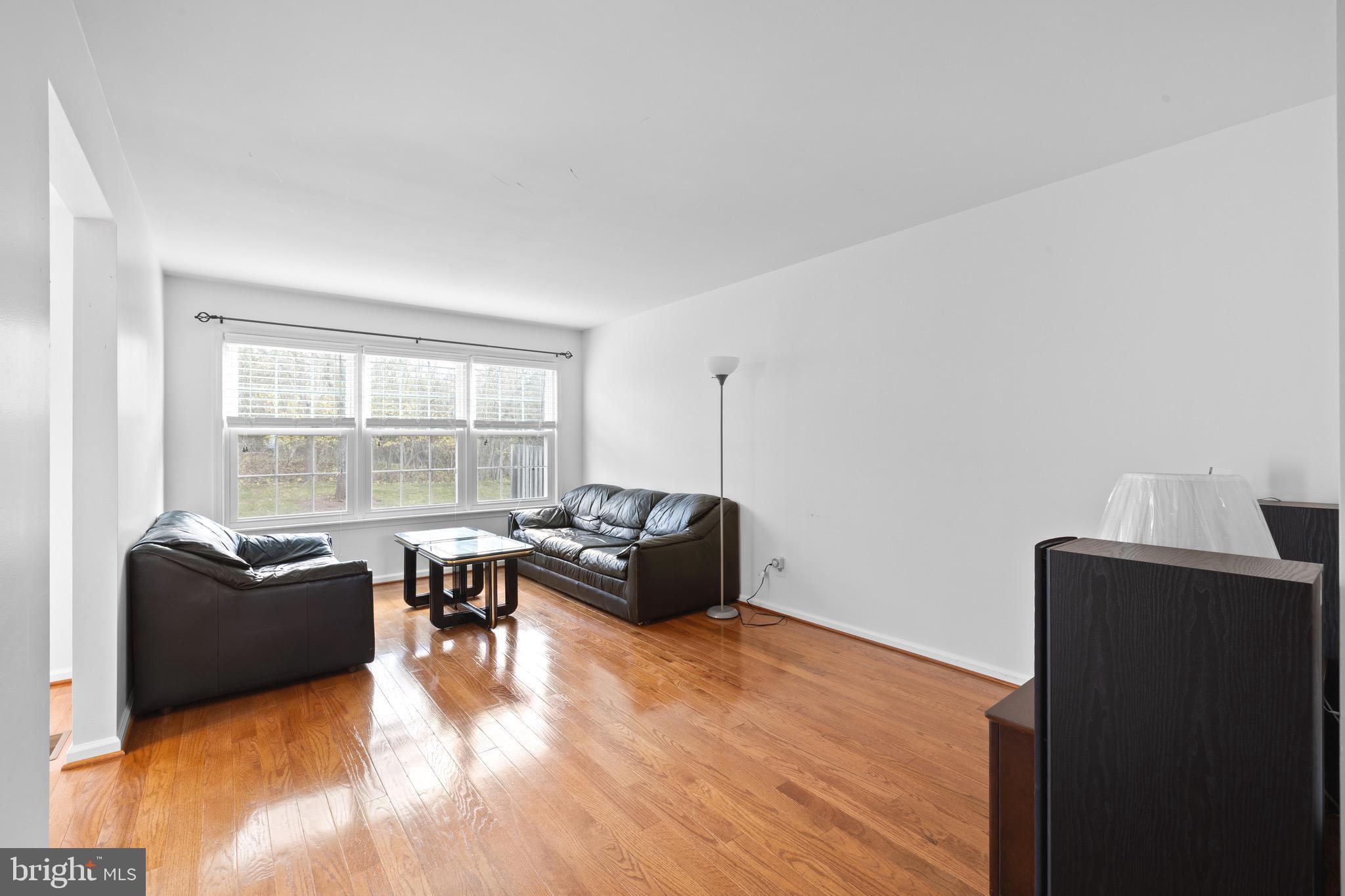 CHARLESTOWNE - Residential