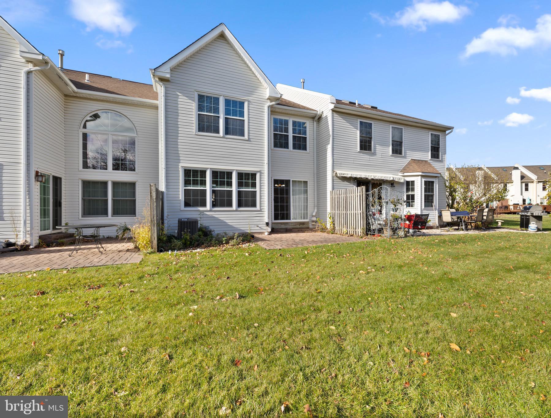 CHARLESTOWNE - Residential