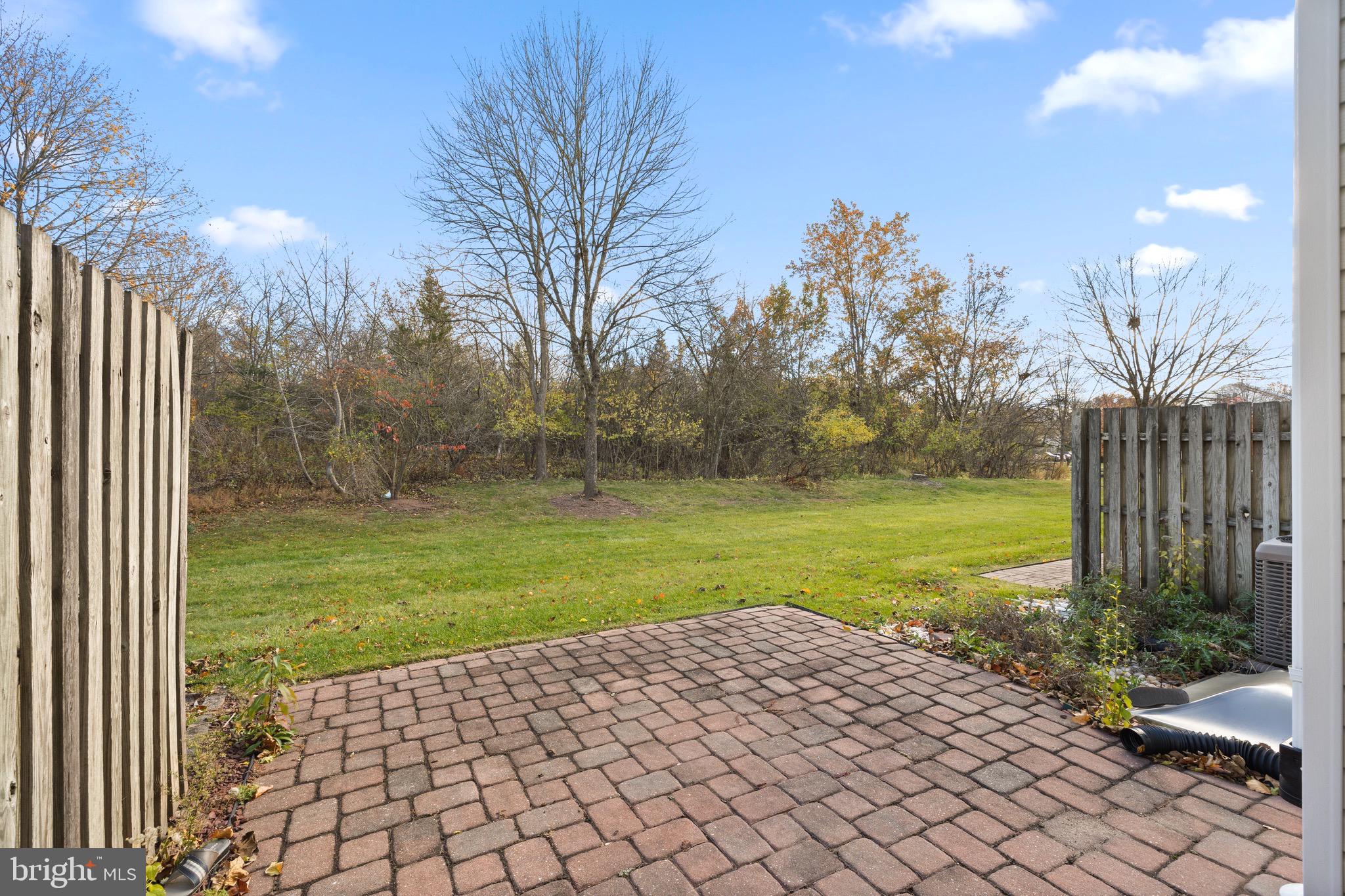 CHARLESTOWNE - Residential