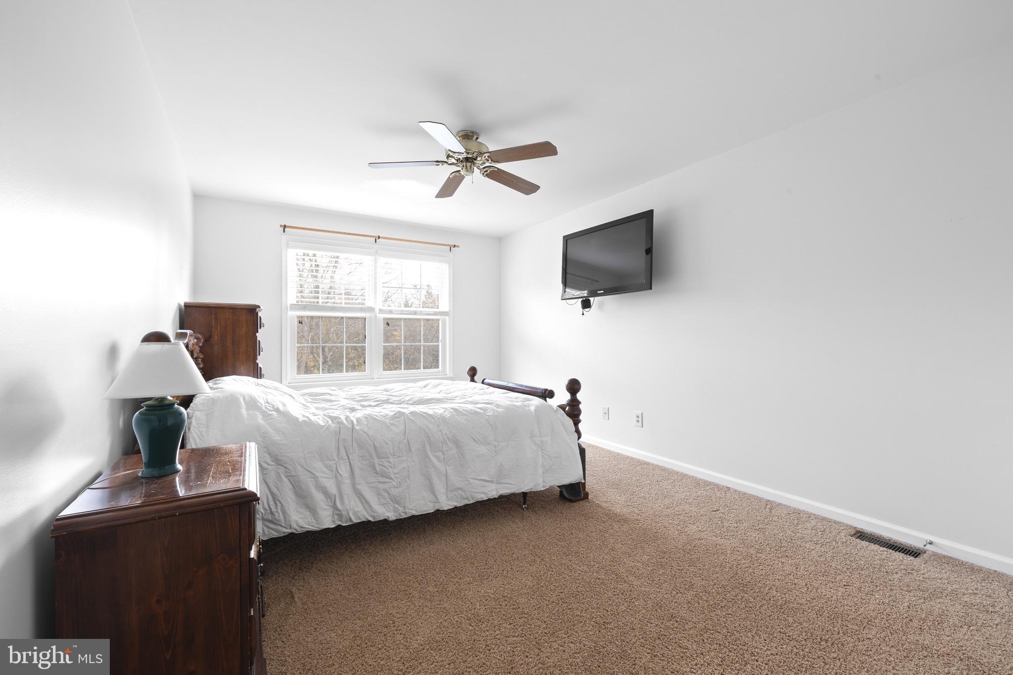 CHARLESTOWNE - Residential