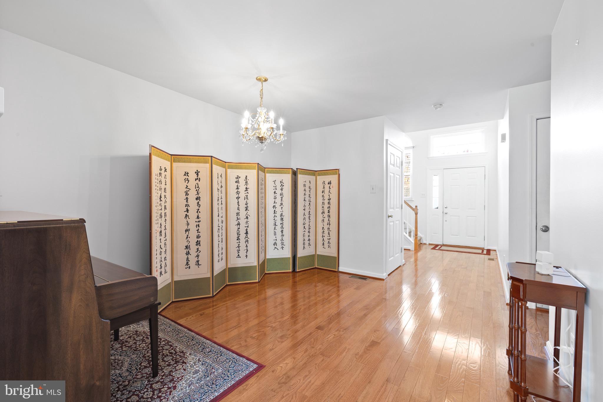 CHARLESTOWNE - Residential