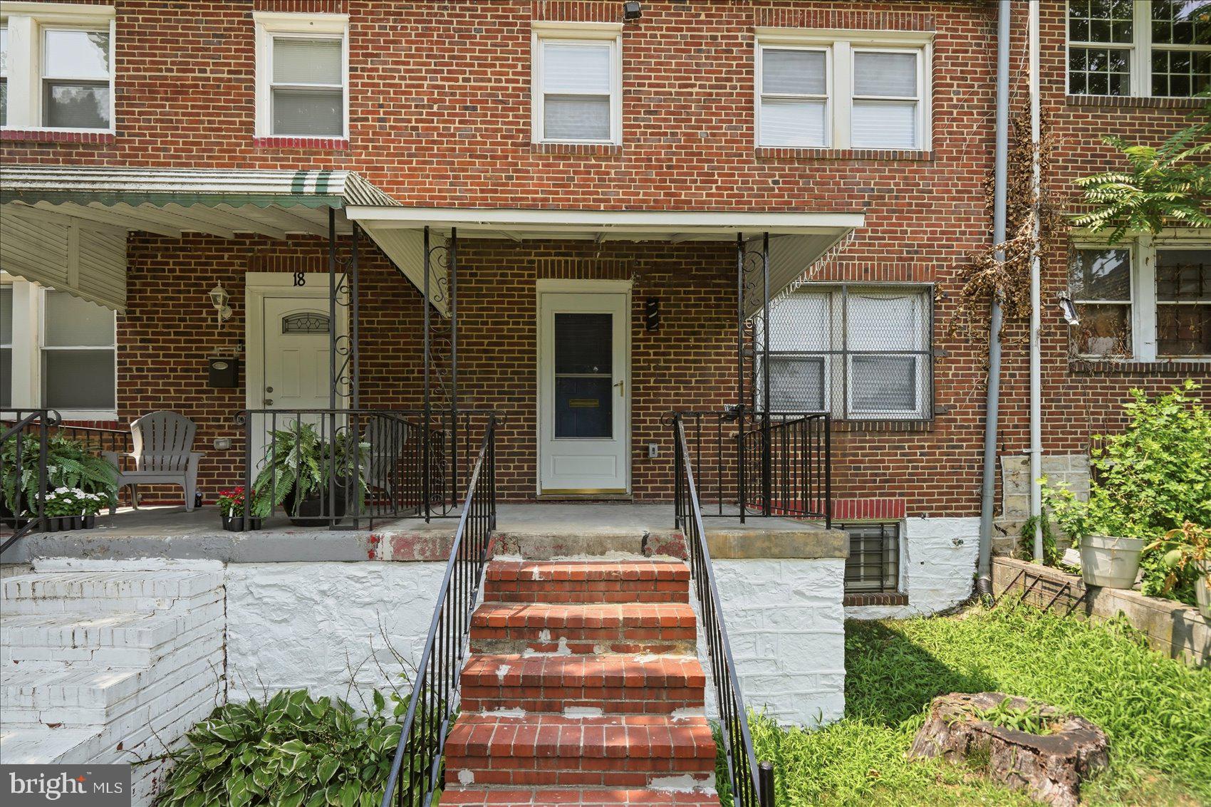 16 S MOUNT OLIVET LANE