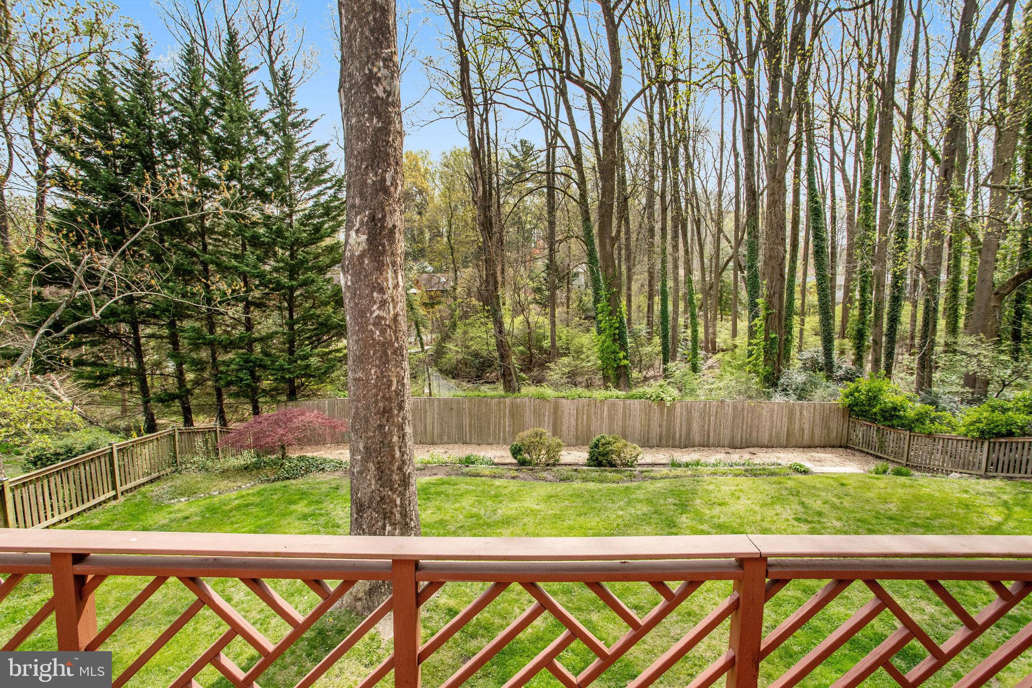 BROYHILL CREST - Residential