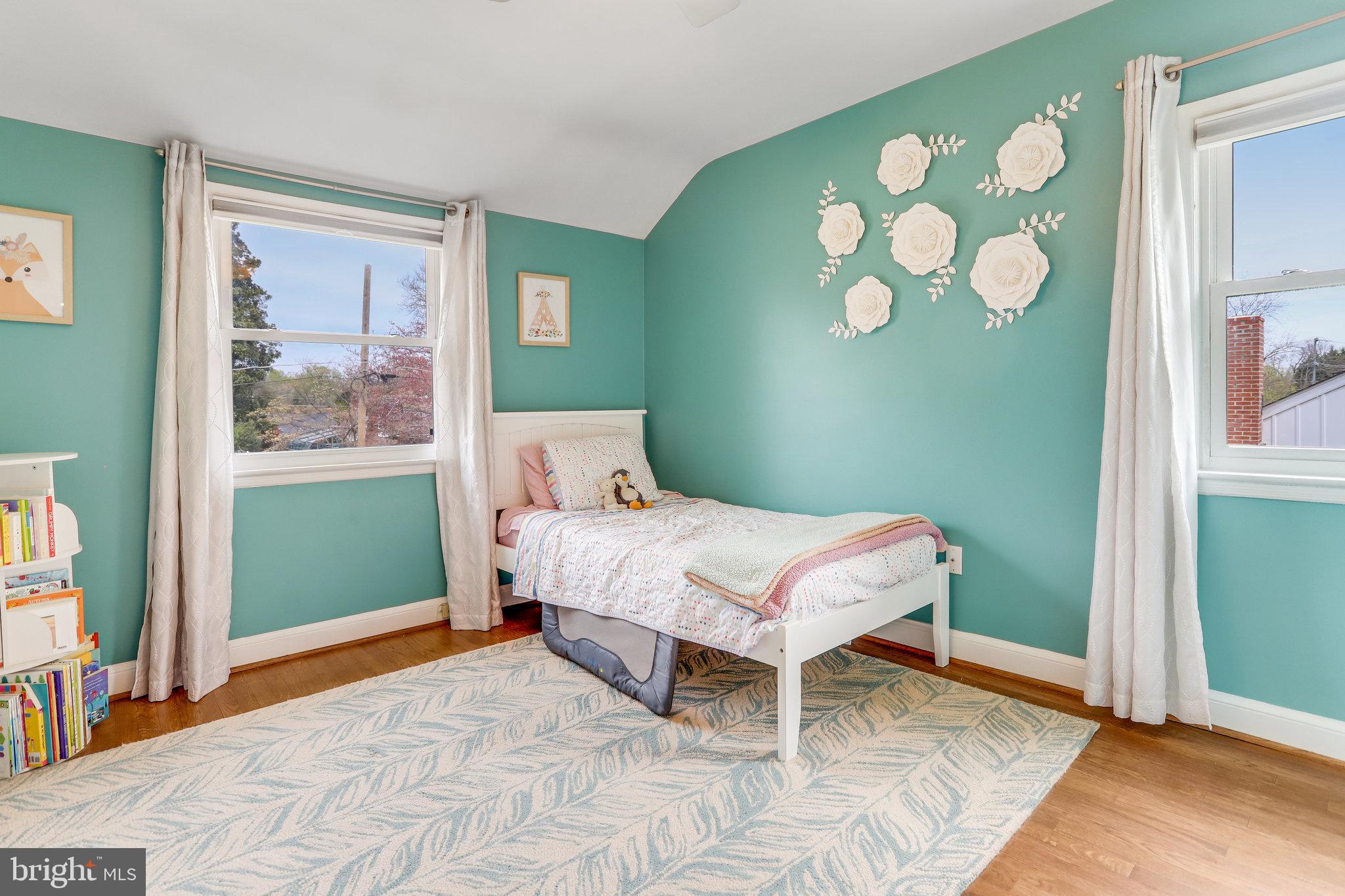 BROYHILL CREST - Residential