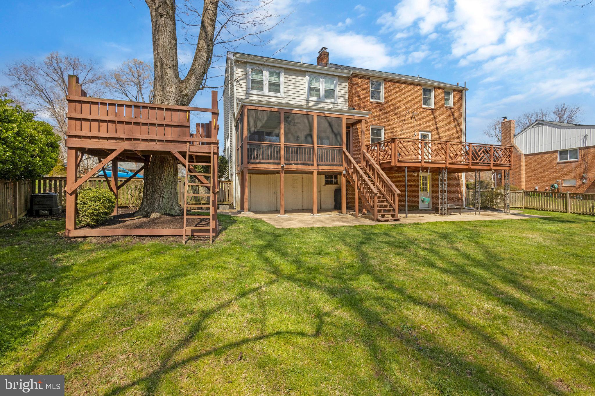 BROYHILL CREST - Residential