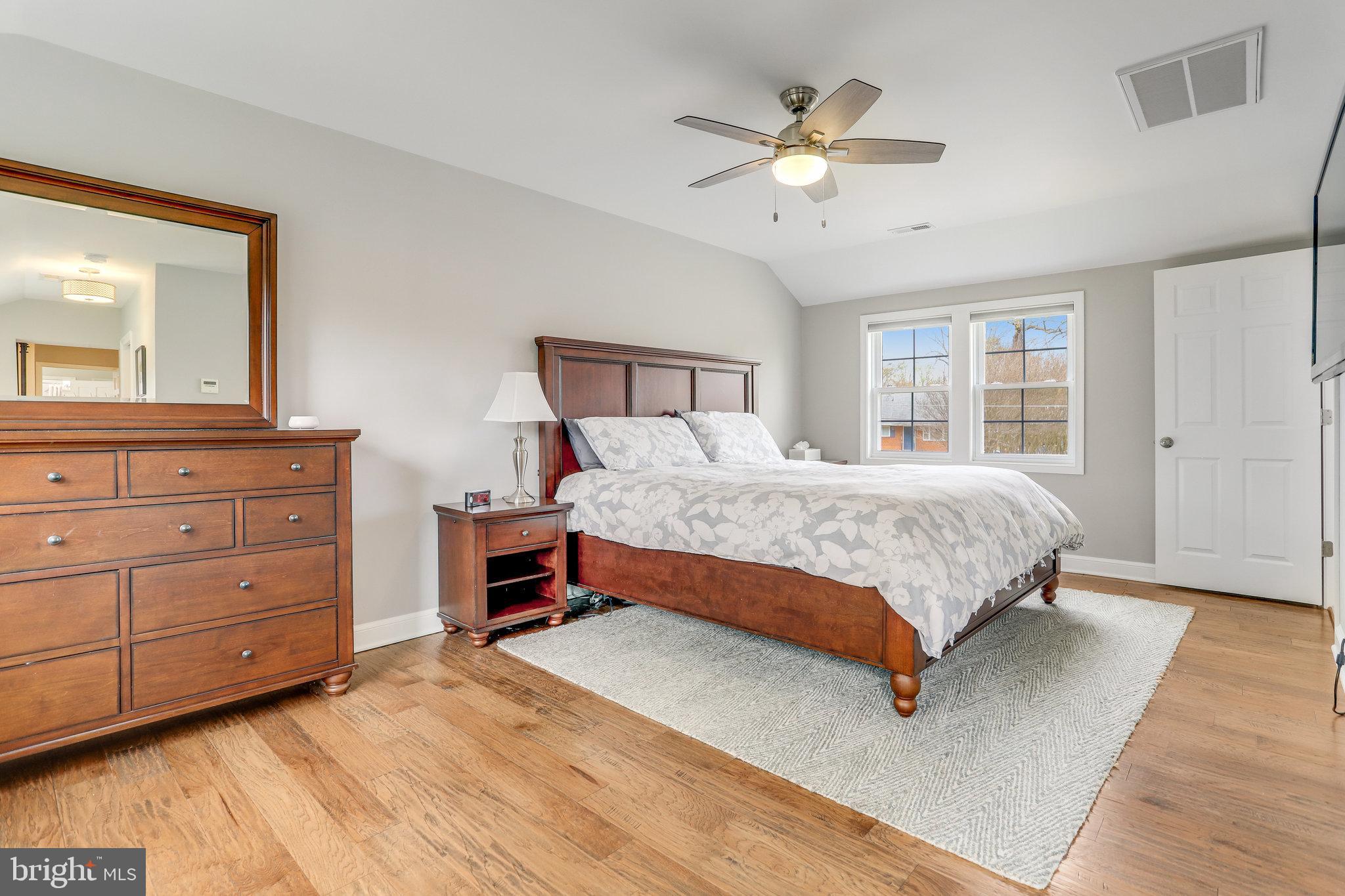 BROYHILL CREST - Residential